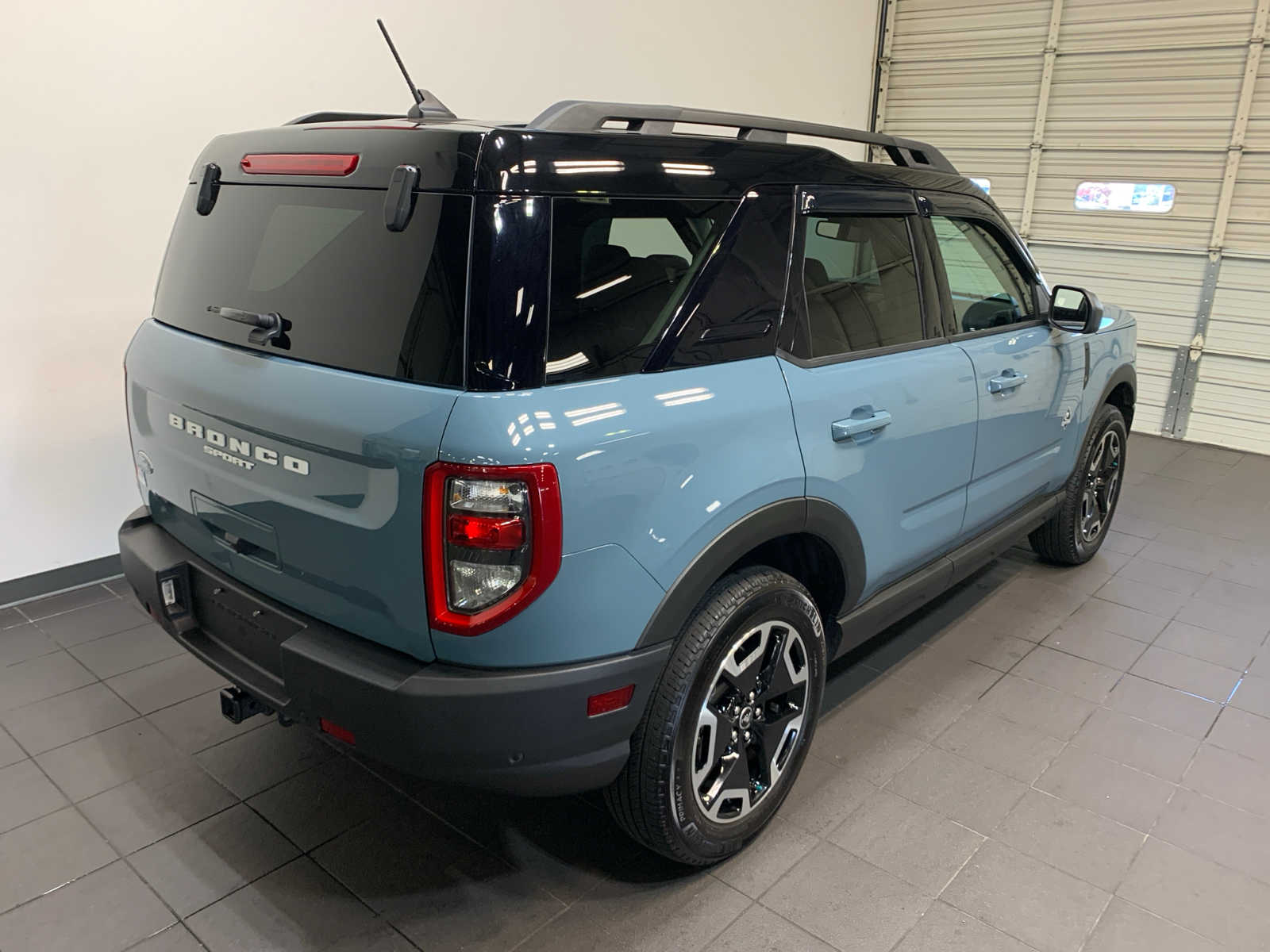 2022 Ford Bronco Sport Outer Banks photo 3