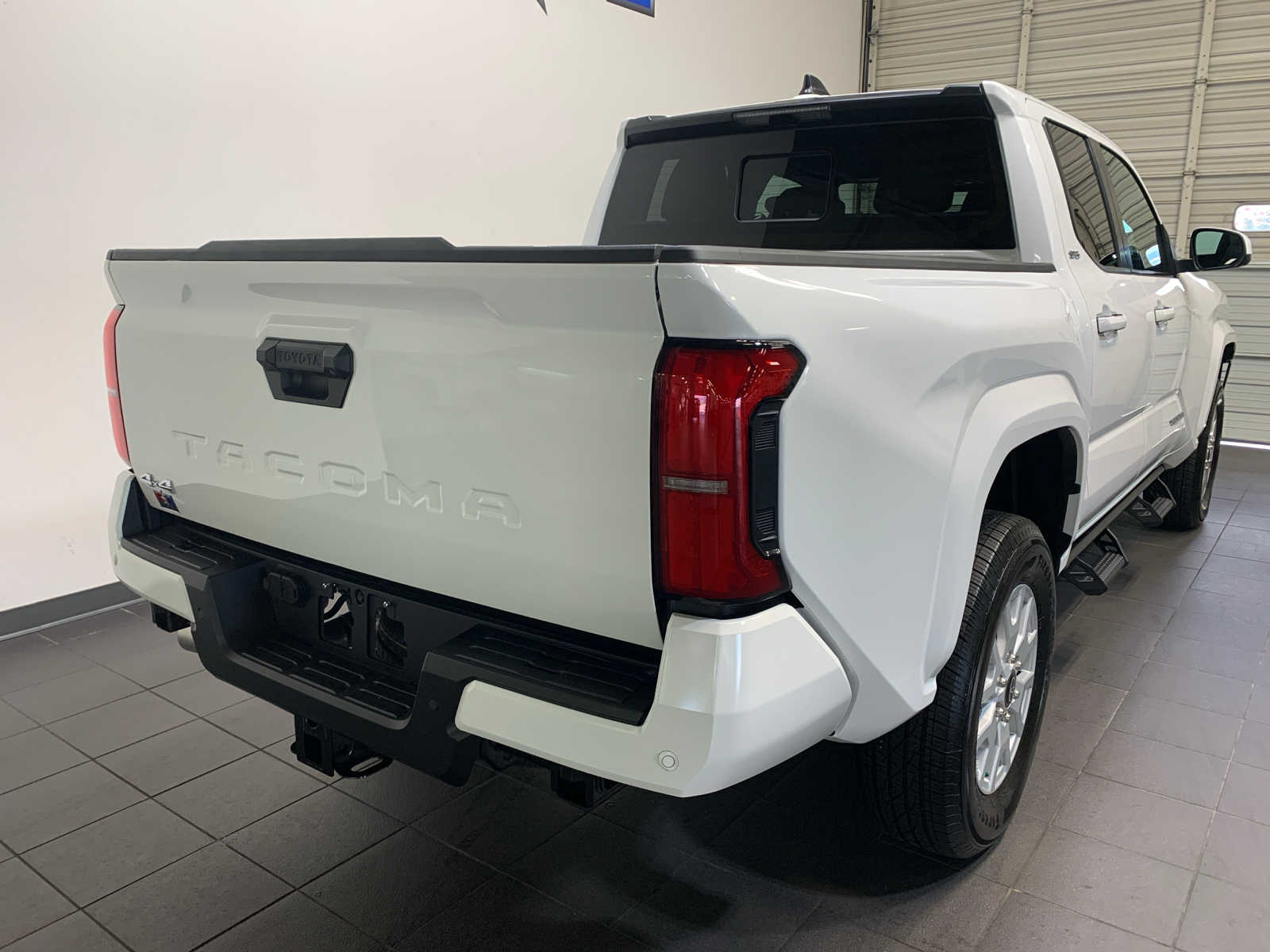 2024 Toyota Tacoma SR5 Double Cab photo 3