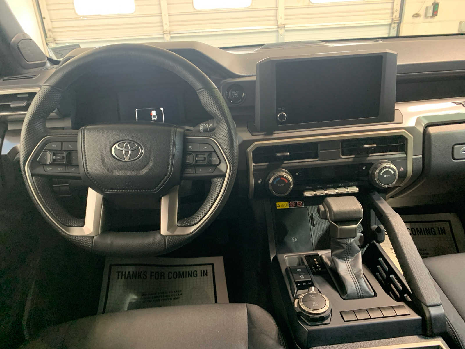 2024 Toyota Tacoma SR5 Double Cab photo 4