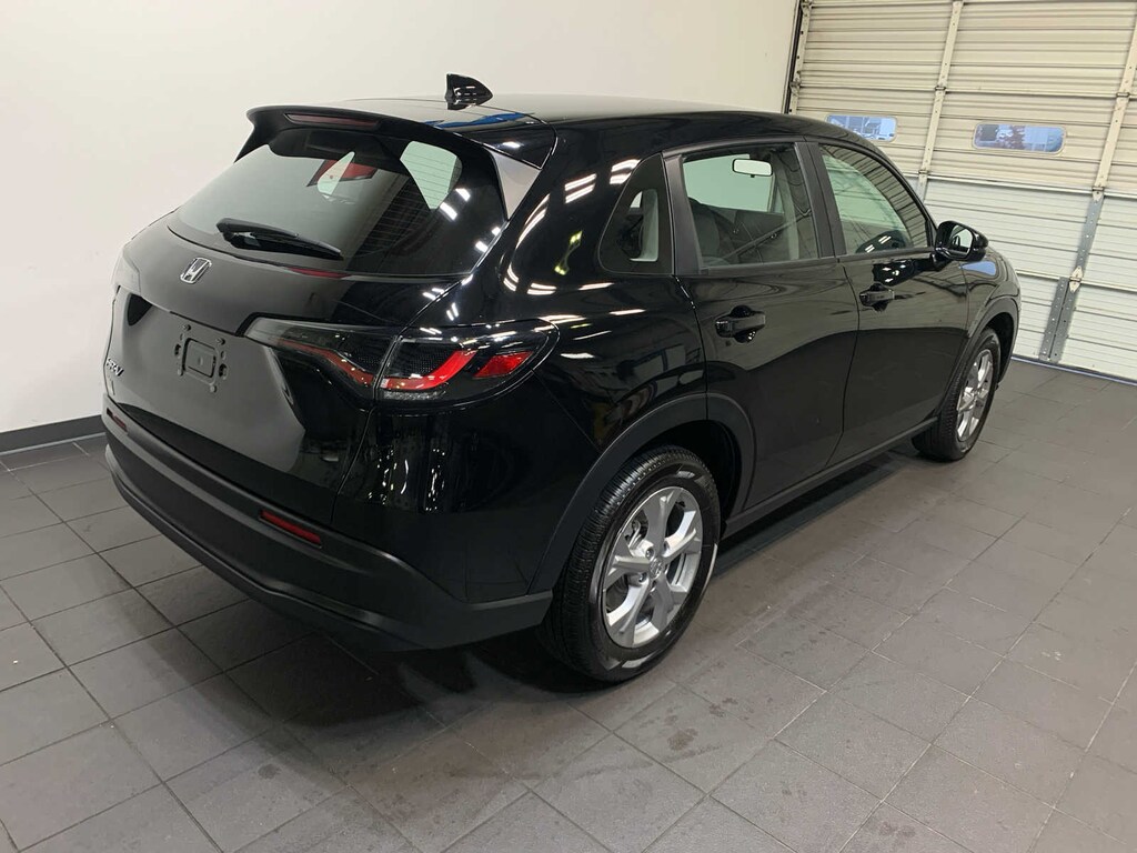 Used 2025 Honda HR-V LX SUV