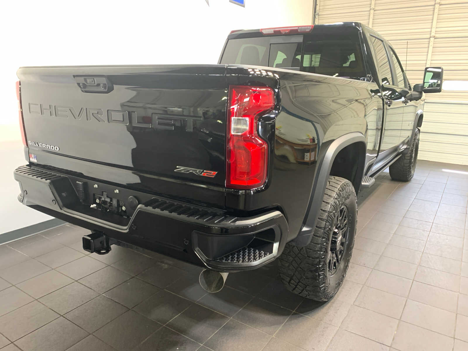 2024 Chevrolet Silverado 2500HD ZR2 photo 3