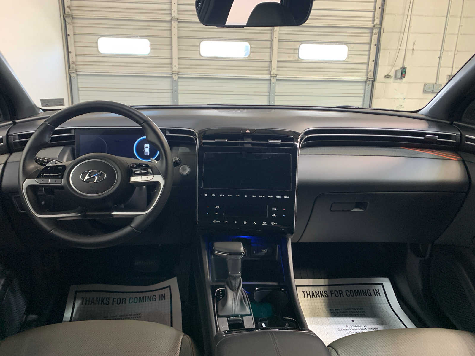 2024 Hyundai Santa Cruz Limited photo 2