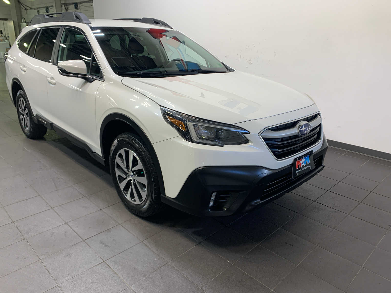 2020 Subaru Outback Premium photo 2