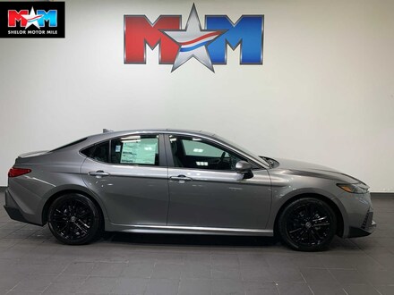 2026 Toyota Camry SE Sedan