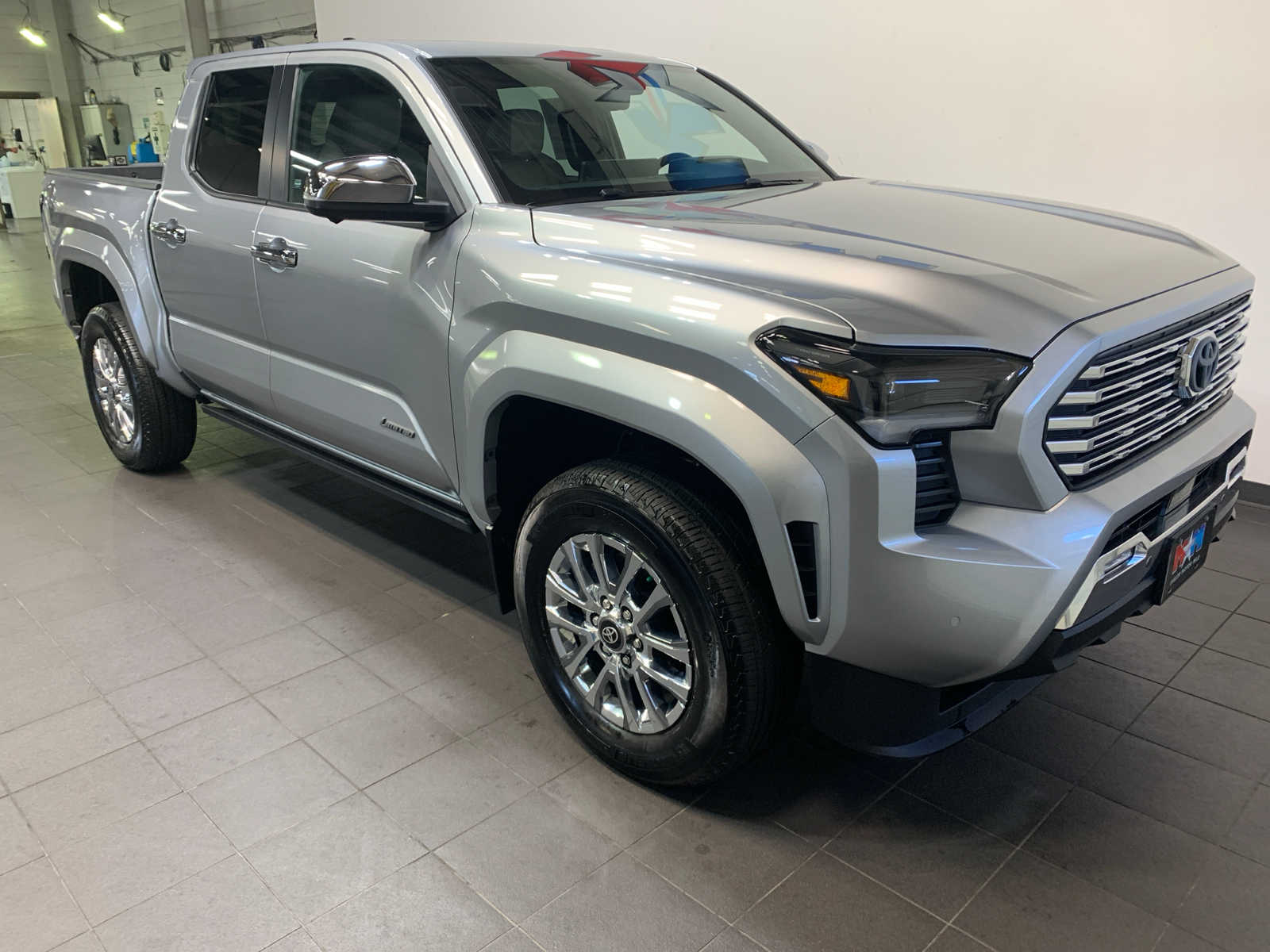 2024 Toyota Tacoma Limited Double Cab photo 2