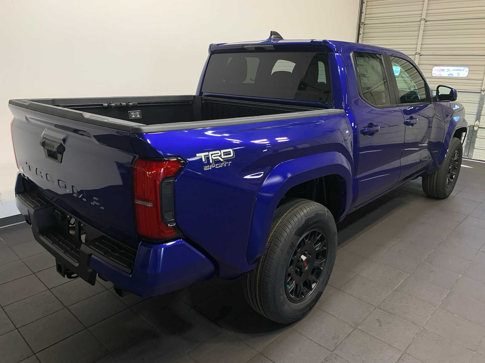 2025 Toyota Tacoma TRD Sport photo 2