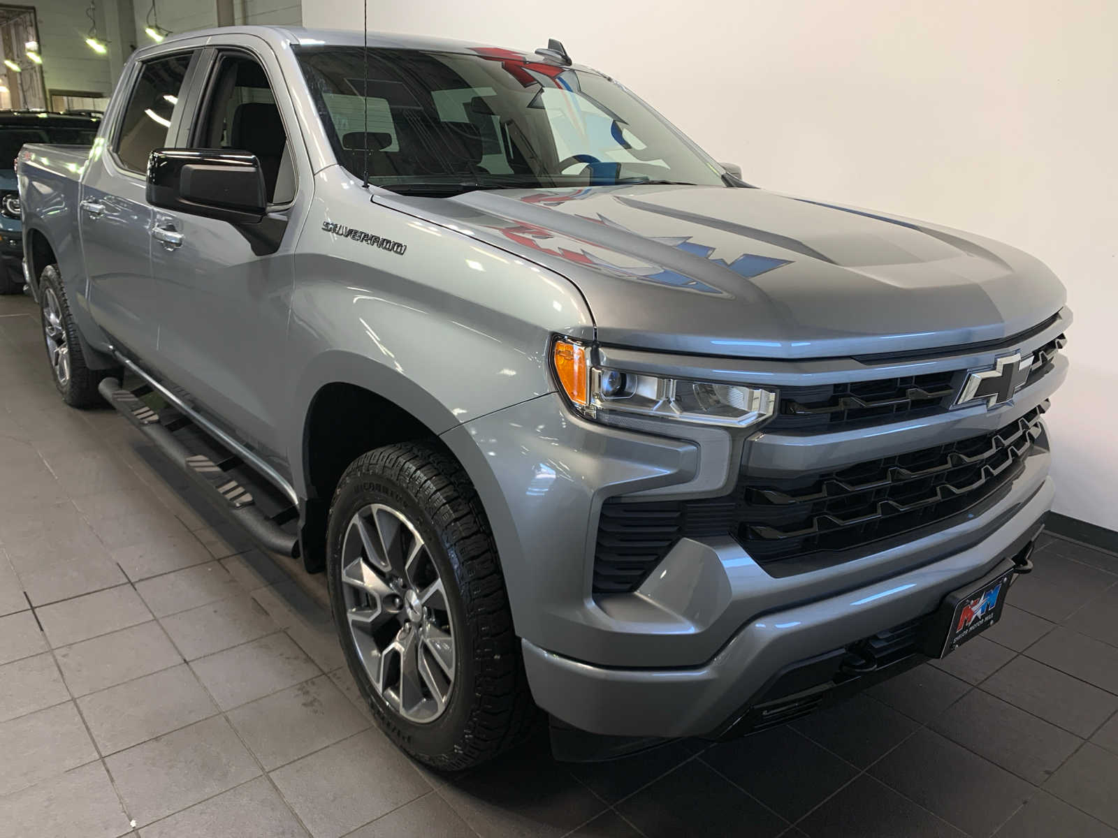 2024 Chevrolet Silverado 1500 RST photo 2