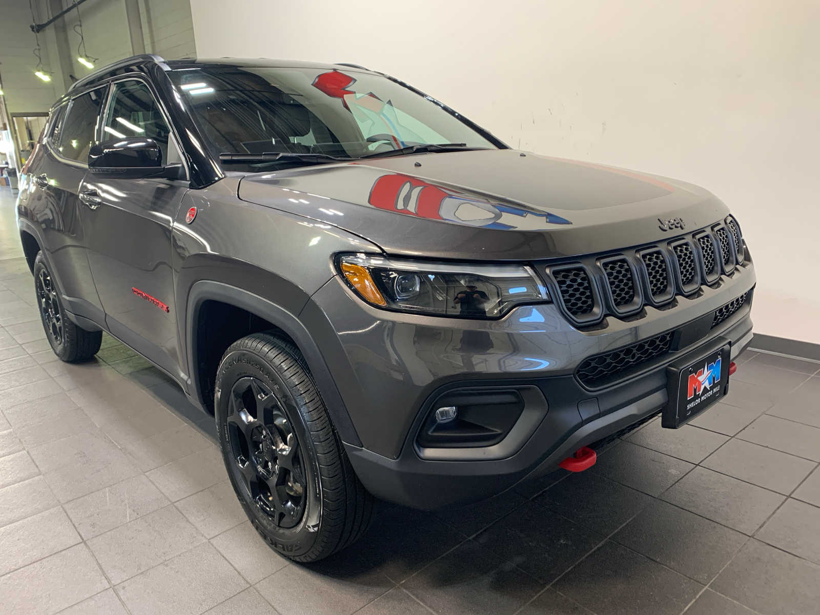 2024 Jeep Compass Trailhawk photo 2