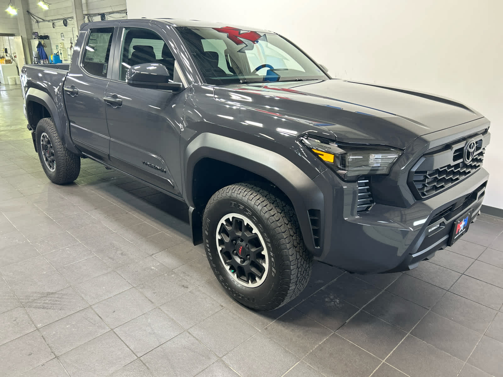 2026 Toyota Tacoma TRD Off Road - Photo 2
