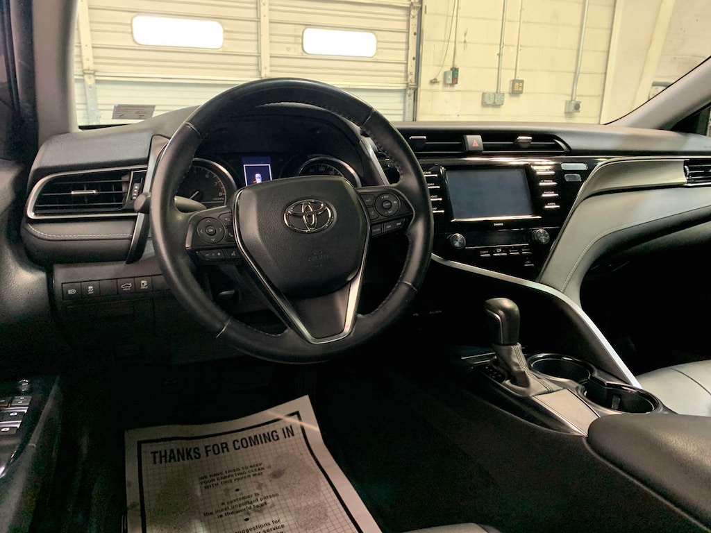 Used 2020 Toyota Camry SE Sedan