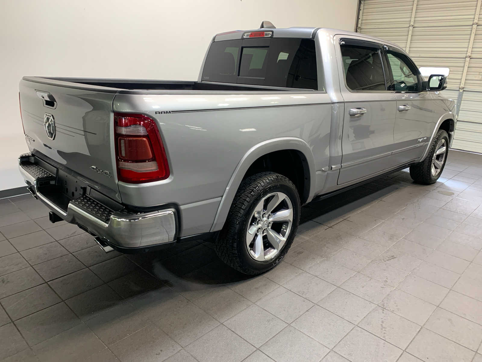 2021 Ram 1500 Limited photo 3