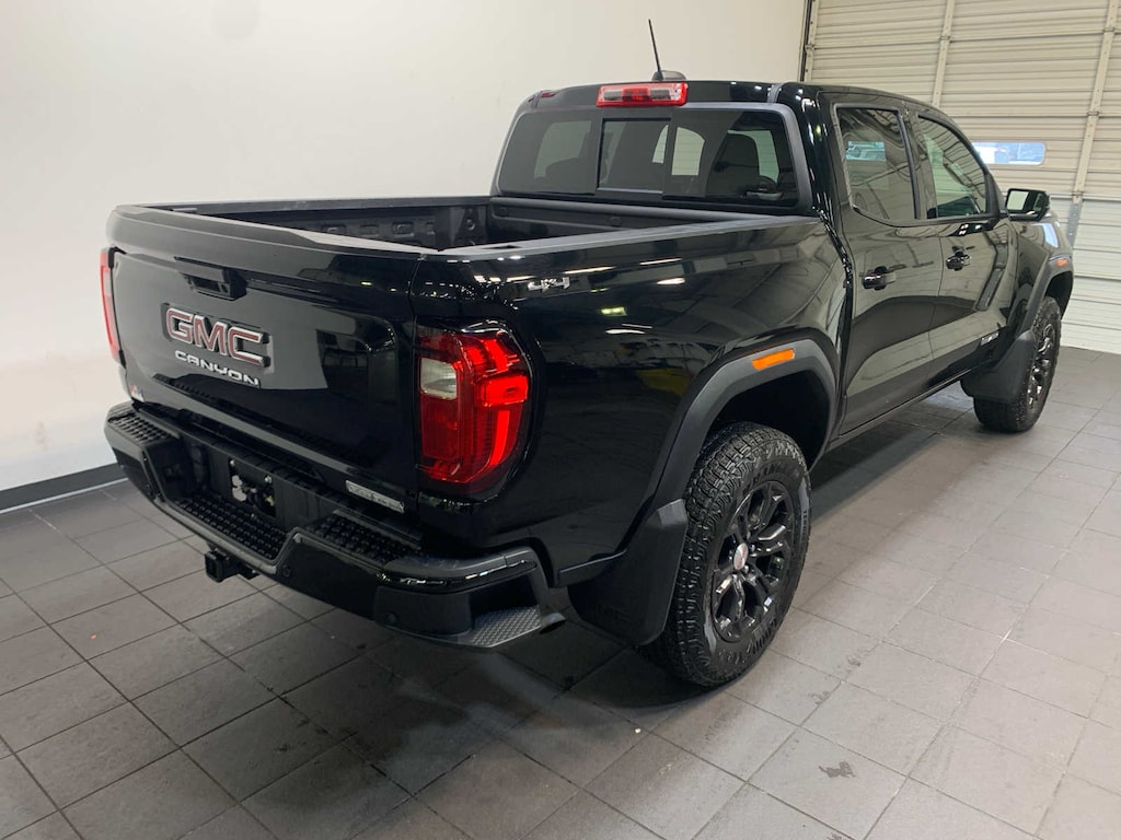 Used 2024 GMC Canyon Elevation Truck Crew Cab