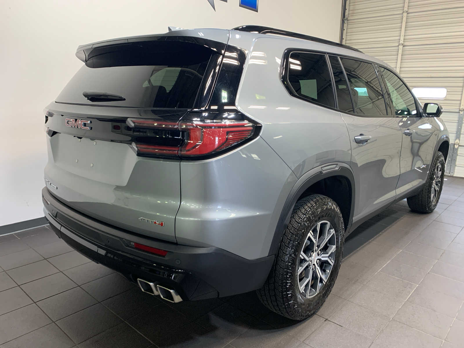 2024 Gmc Acadia AT4 photo 3
