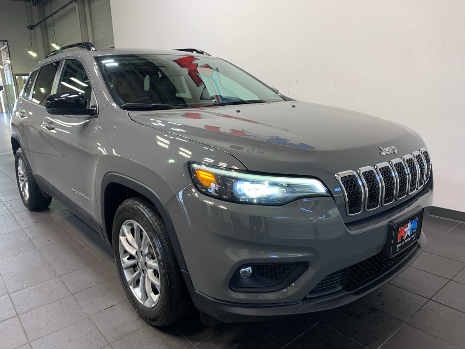 2022 Jeep Cherokee Latitude Lux photo 2