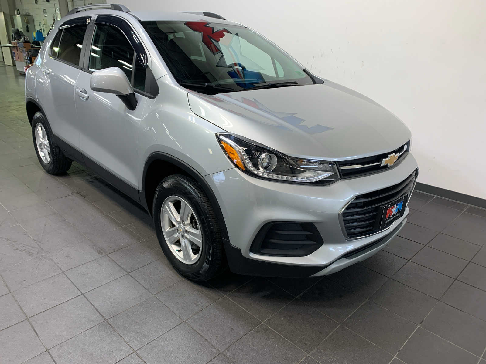 2022 Chevrolet Trax LT photo 2