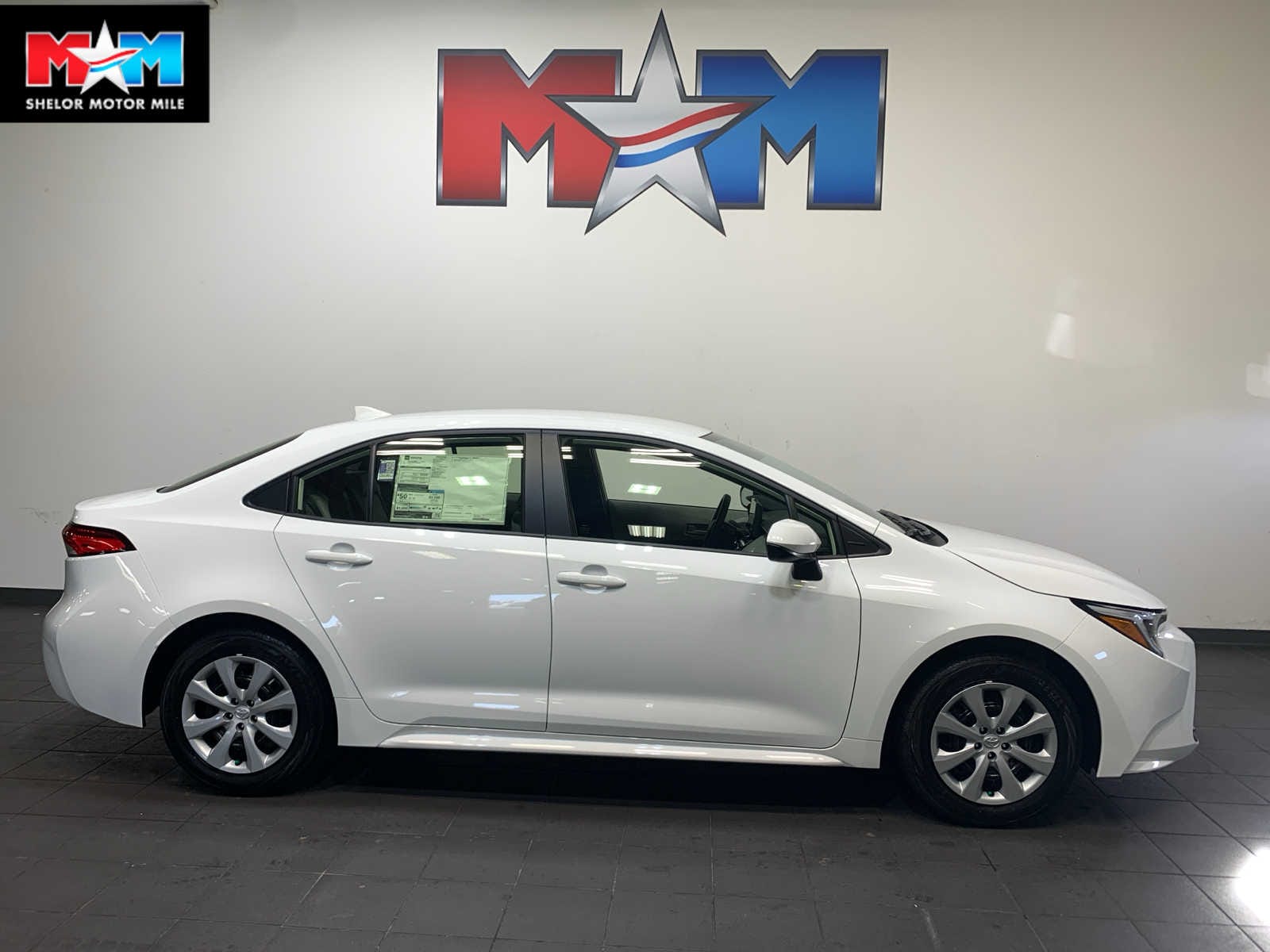 2026 Toyota Corolla LE's photo