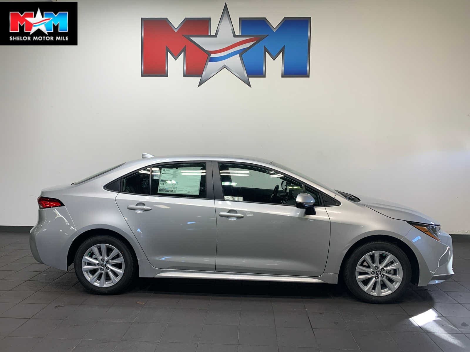 2026 Toyota Corolla LE's photo