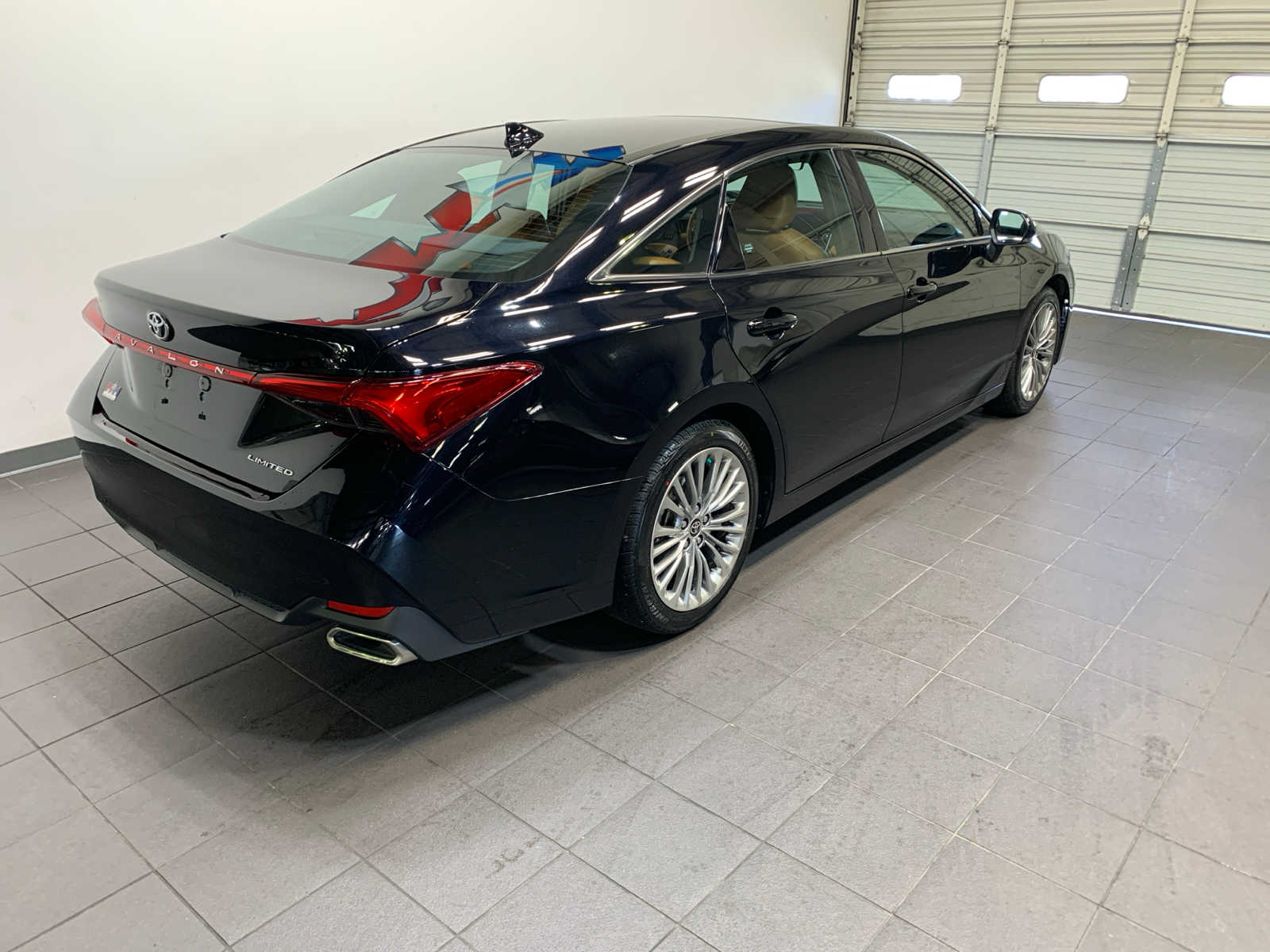 2021 Toyota Avalon Limited photo 3