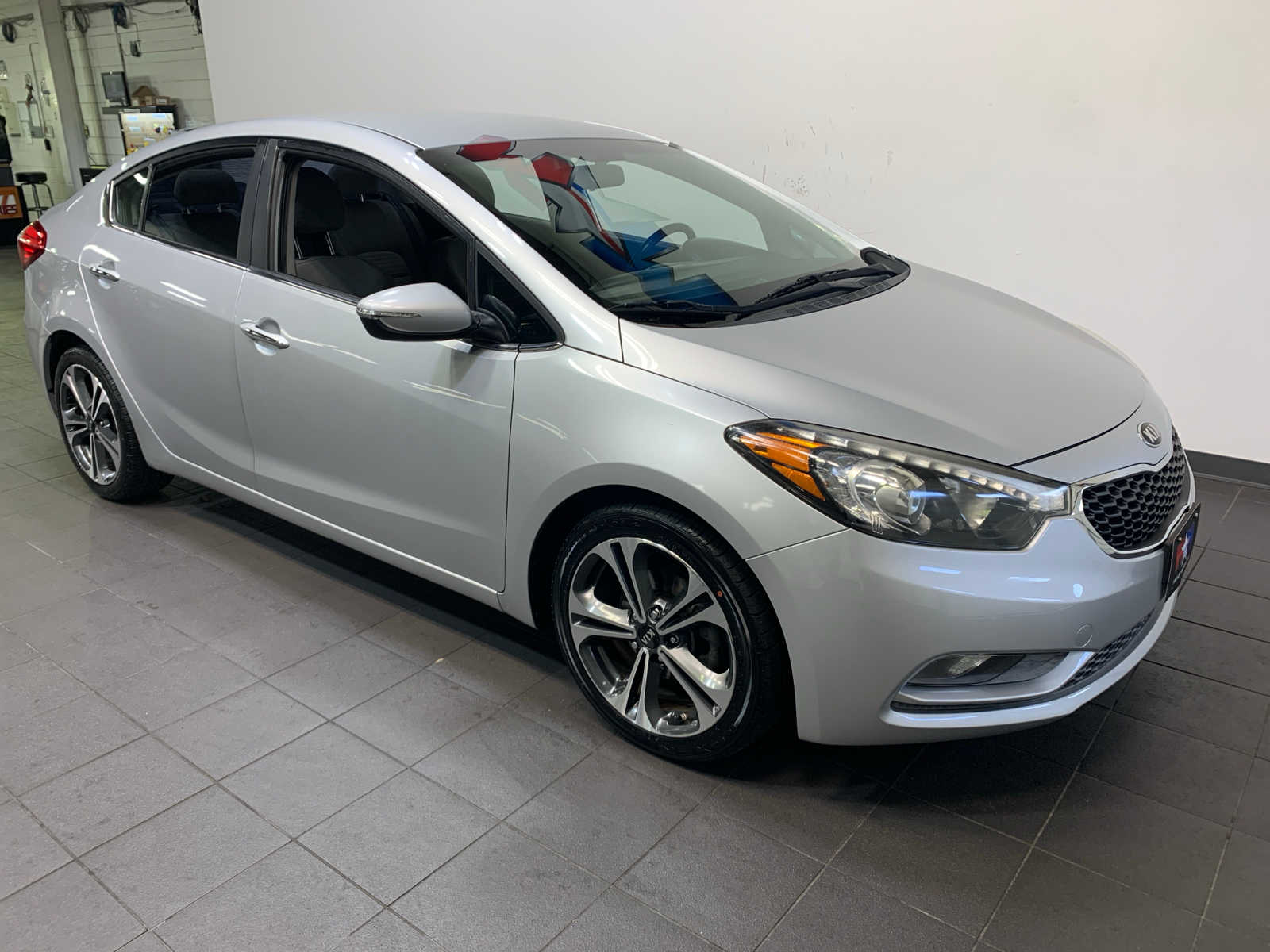 2016 Kia Forte EX photo 2