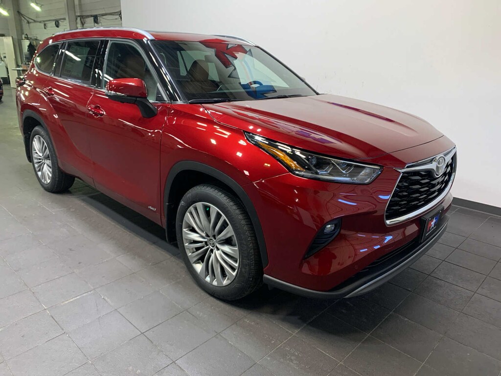 New 2026 Toyota Highlander Hybrid Platinum SUV