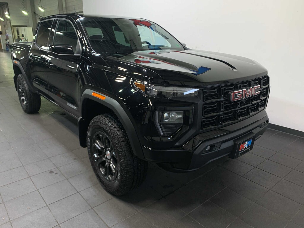 Used 2024 GMC Canyon Elevation Truck Crew Cab
