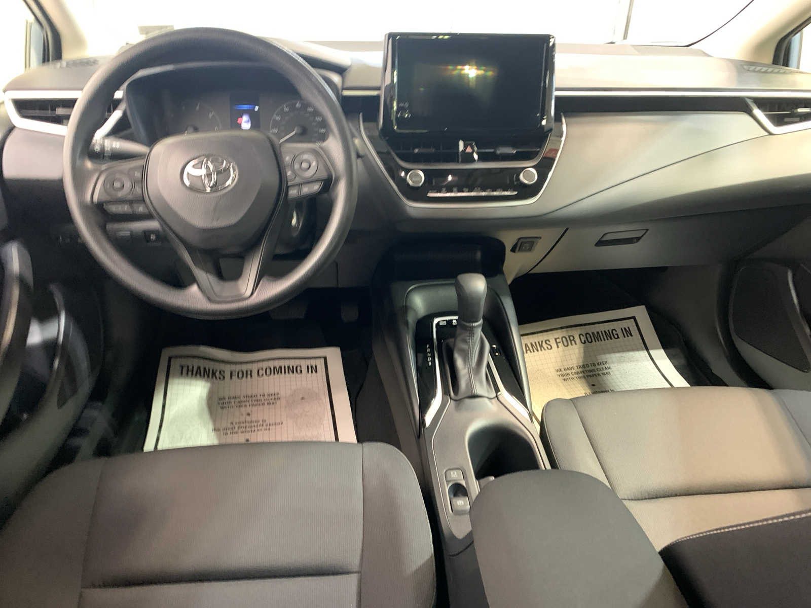 2025 Toyota Corolla Hybrid LE photo 4