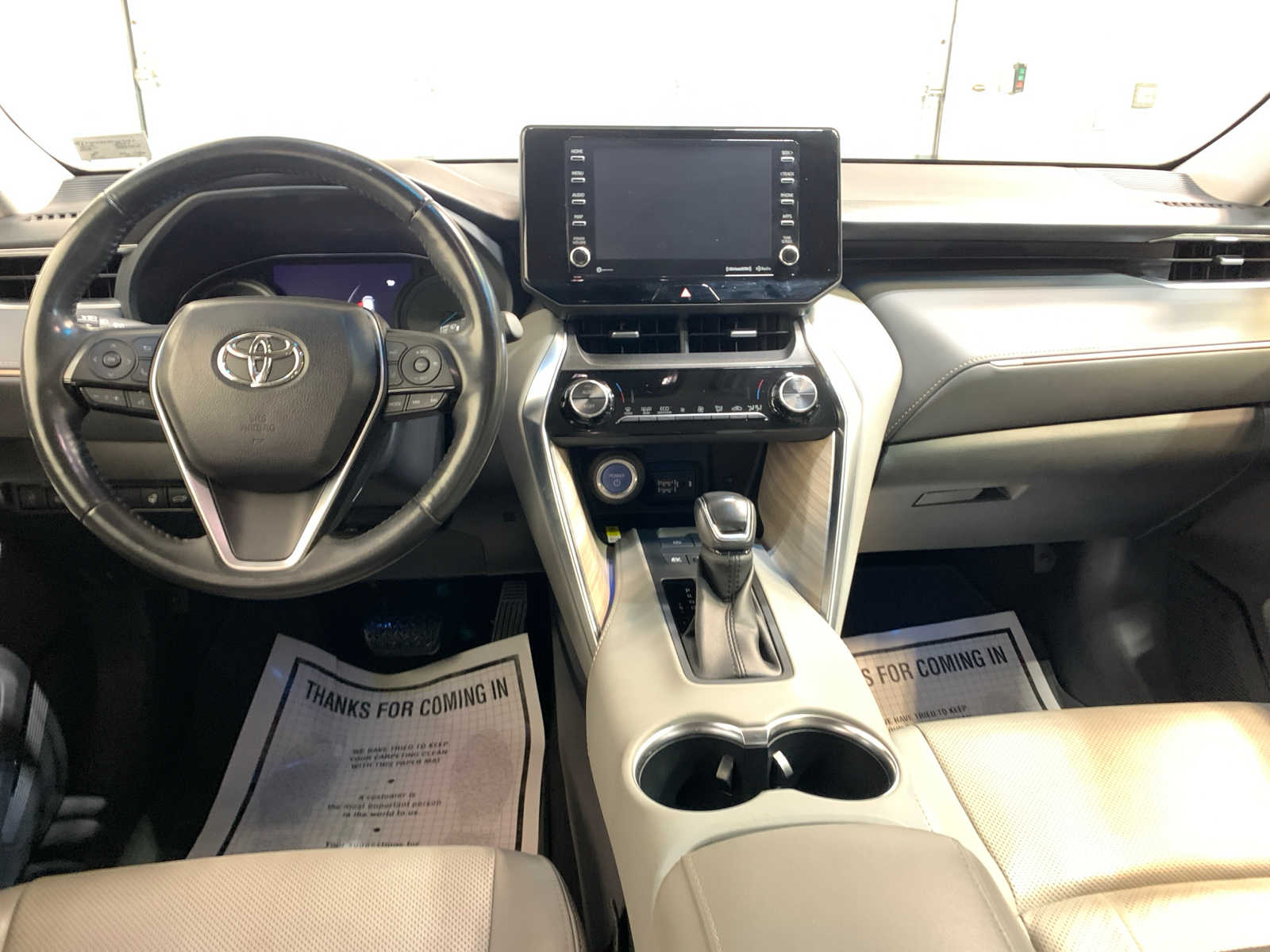 2021 Toyota Venza XLE photo 4