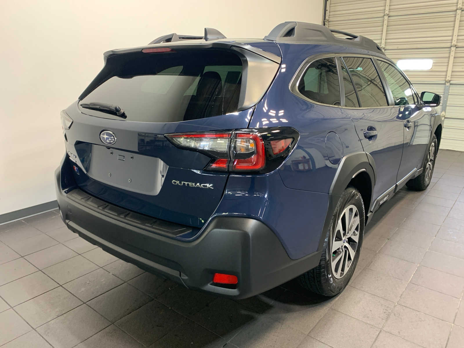 2025 Subaru Outback Premium photo 3