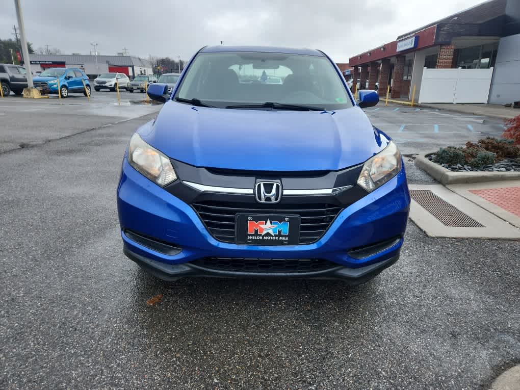 2018 Honda HR-V LX photo 2