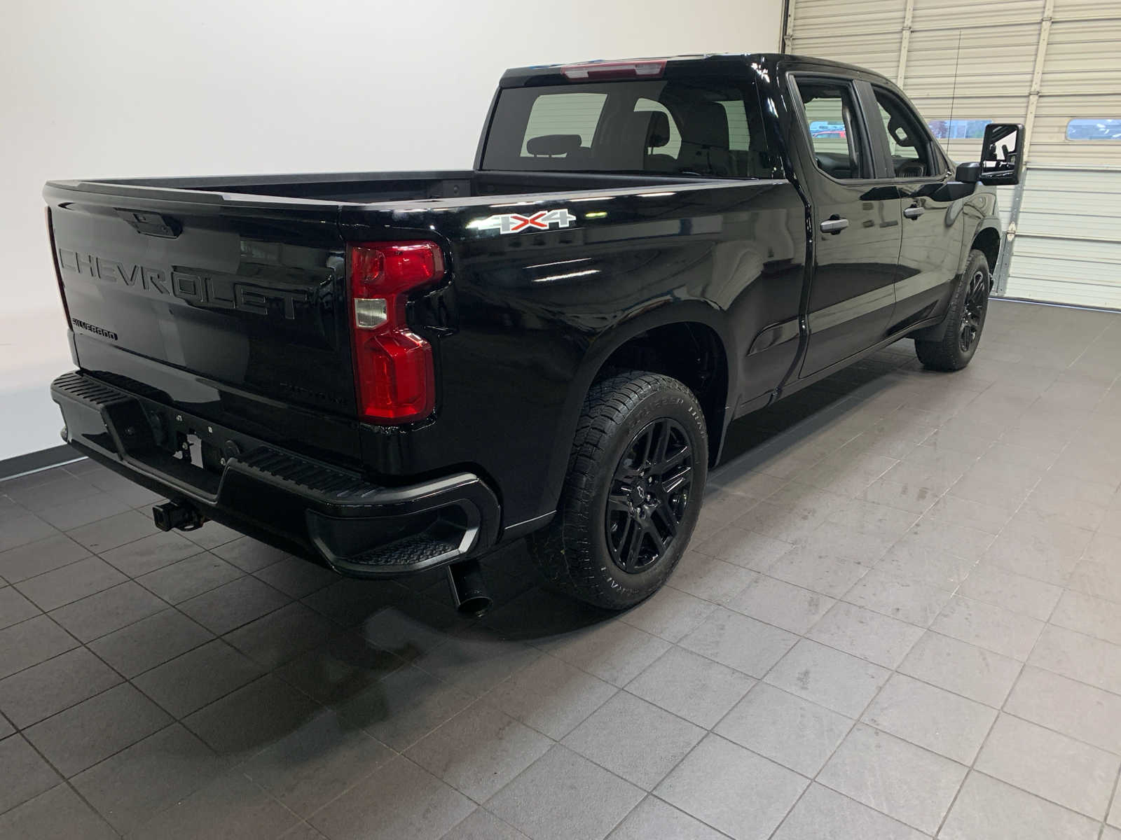 2021 Chevrolet Silverado 1500 Custom photo 3