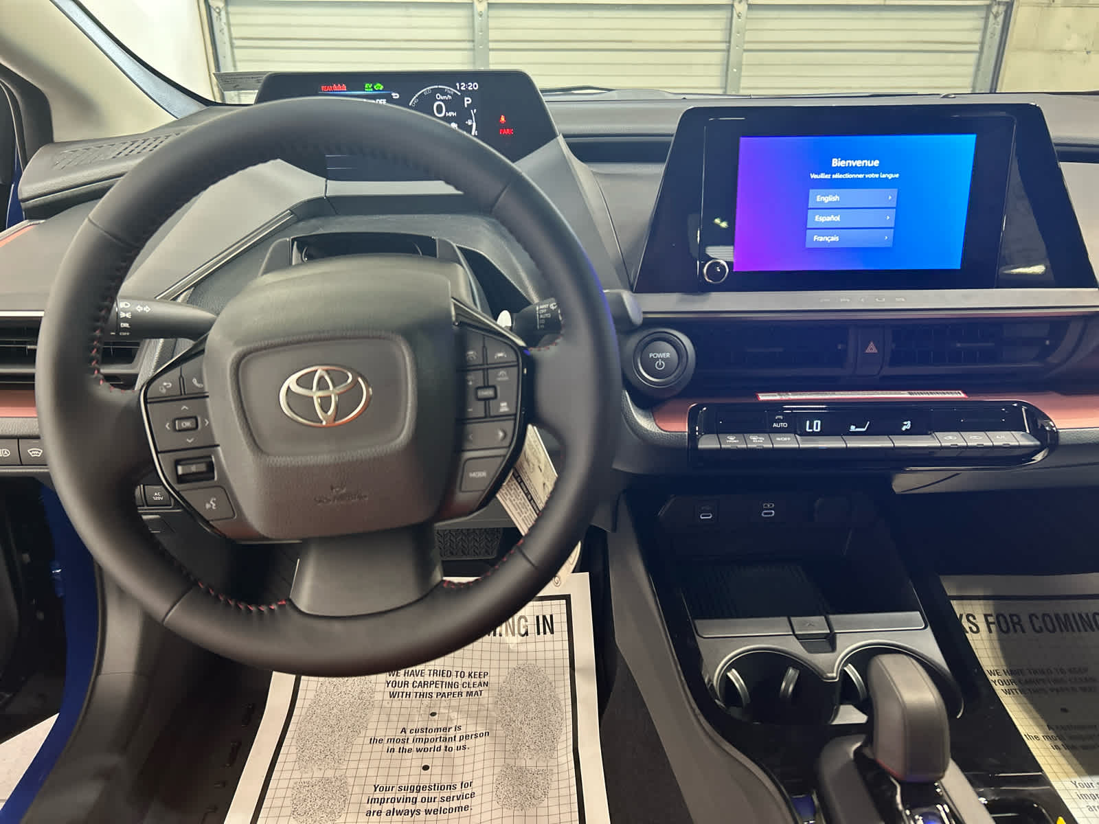 2026 Toyota Prius Plug-in Hybrid SE - Photo 8