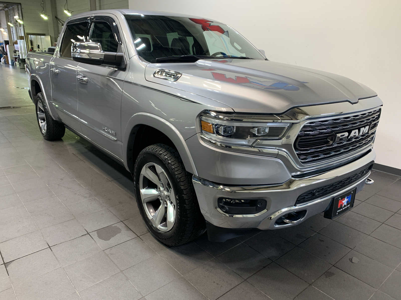 2021 Ram 1500 Limited photo 2