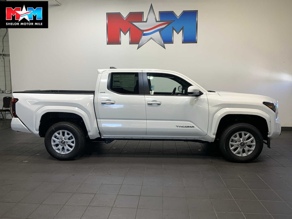 New 2025 Toyota Tacoma SR5 Truck Double Cab