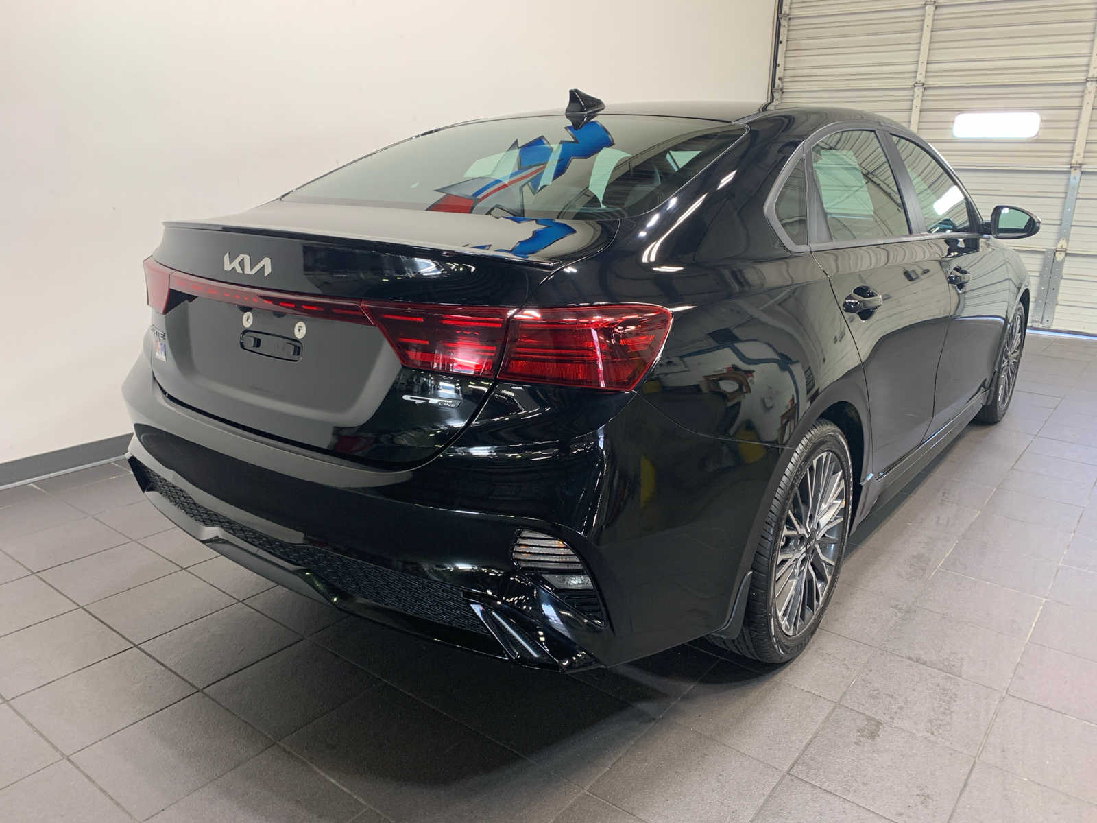 2023 Kia Forte GT-Line photo 3