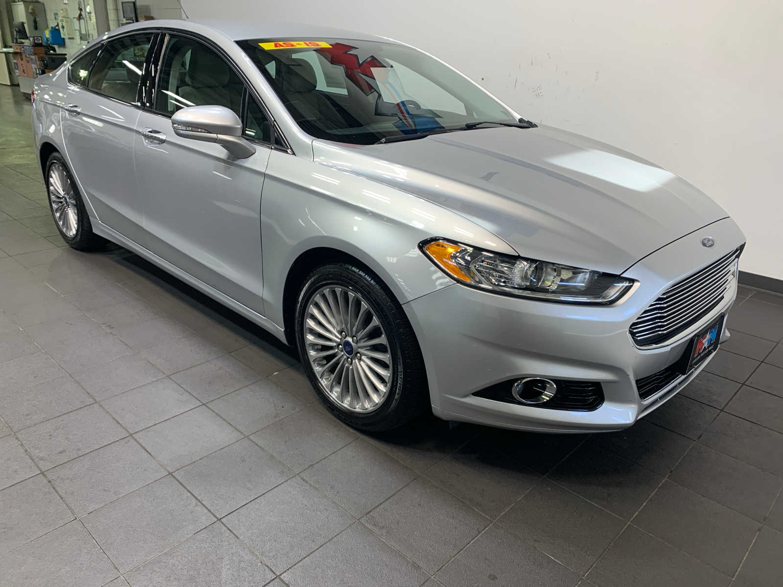2016 Ford Fusion Titanium photo 2
