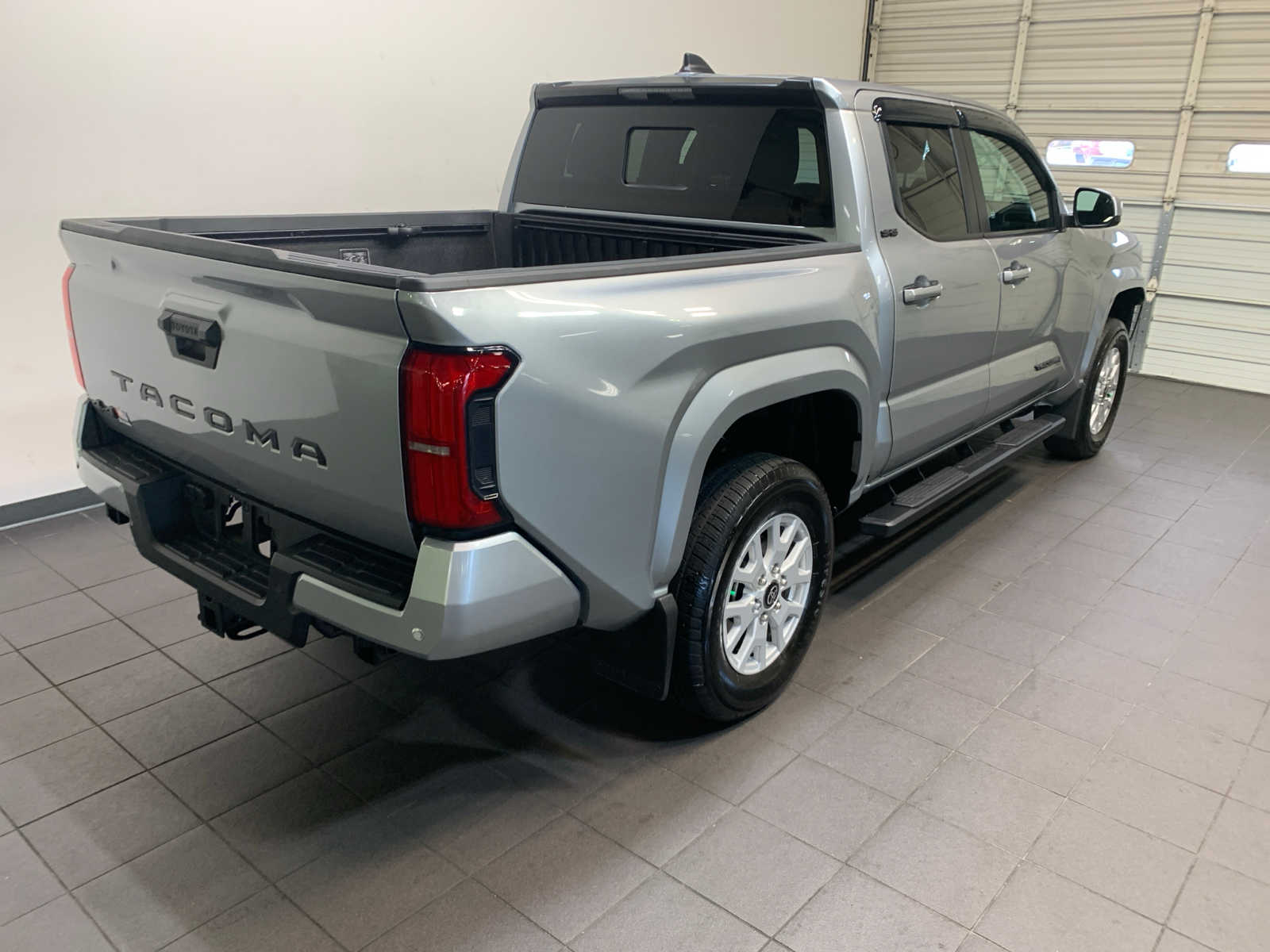 2024 Toyota Tacoma SR5 Double Cab photo 3
