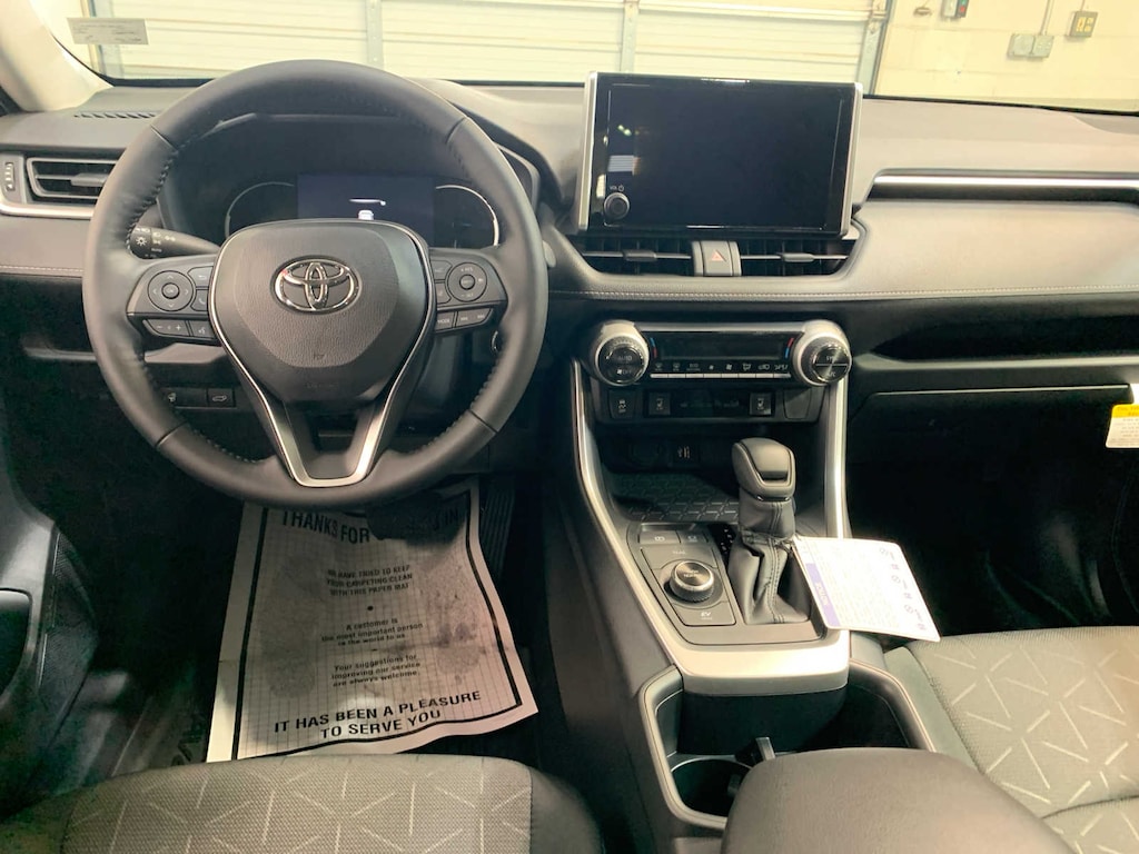 New 2025 Toyota RAV4 Hybrid XLE SUV