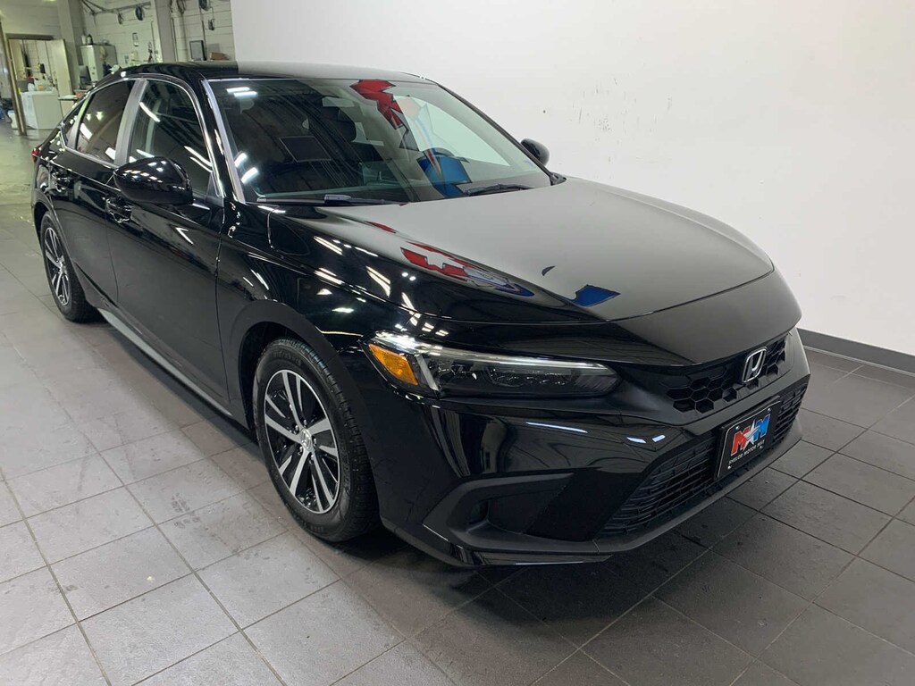 Used 2023 Honda Civic LX Hatchback