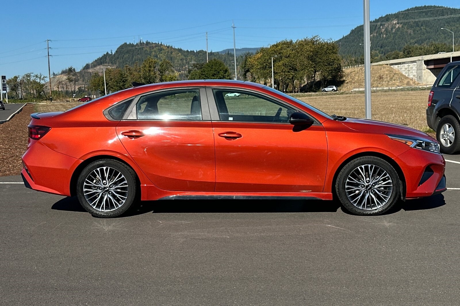 2022 Kia Forte GT-Line photo 2