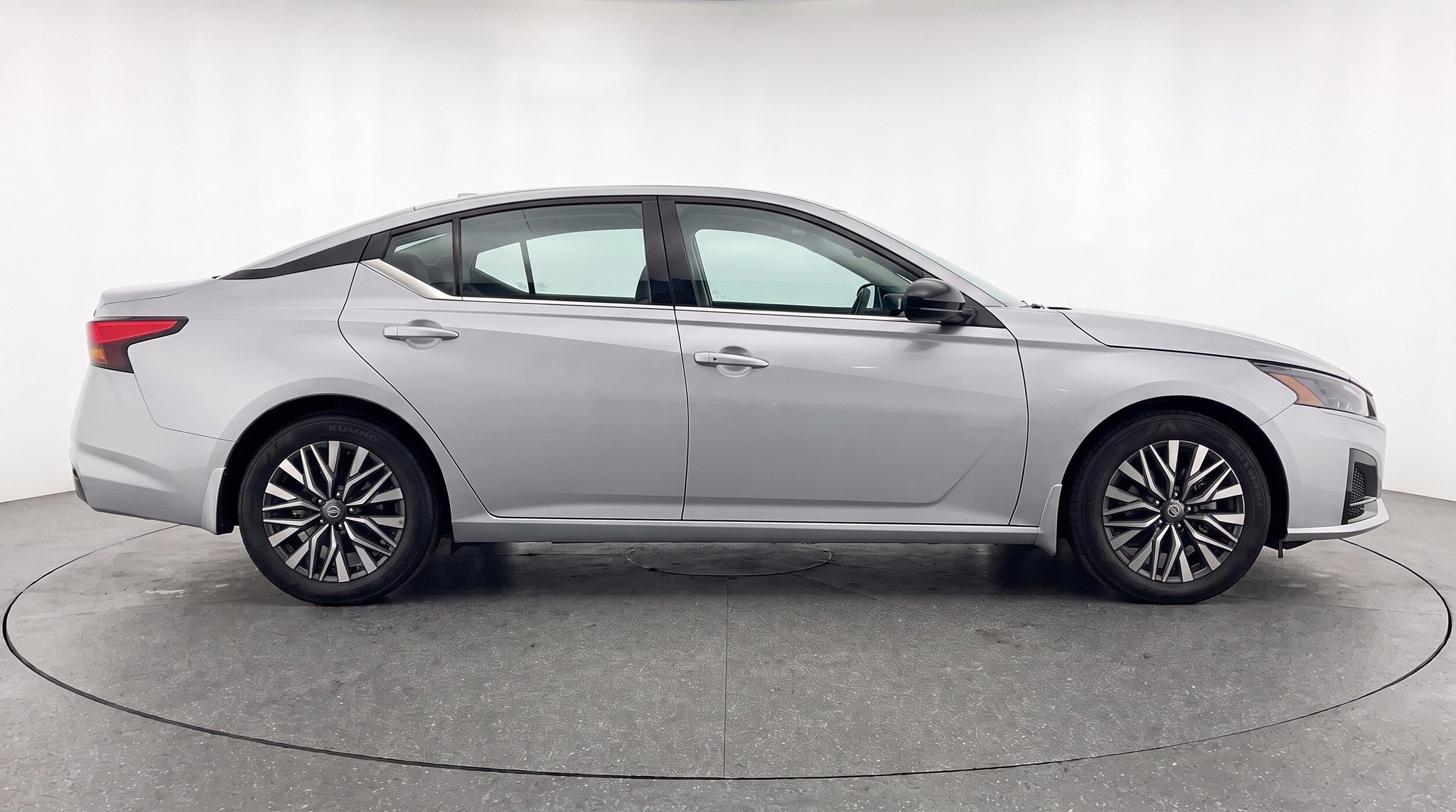 Thumbnail: 2026 Nissan Altima - 10