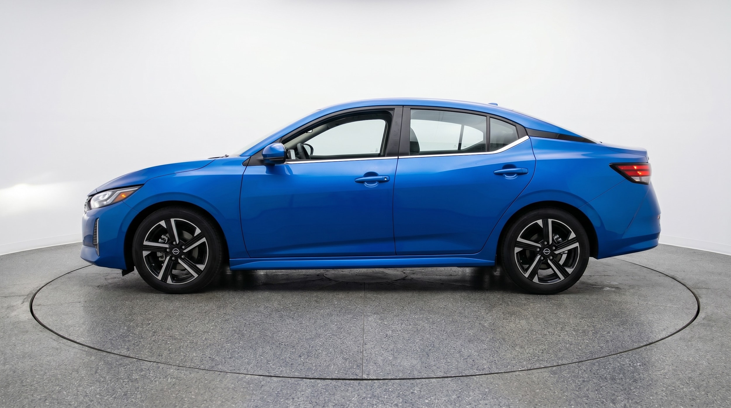 Thumbnail: 2025 Nissan Sentra - 4