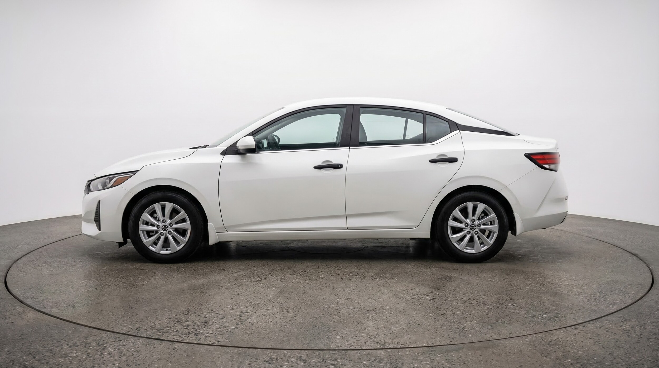 Thumbnail: 2025 Nissan Sentra - 4