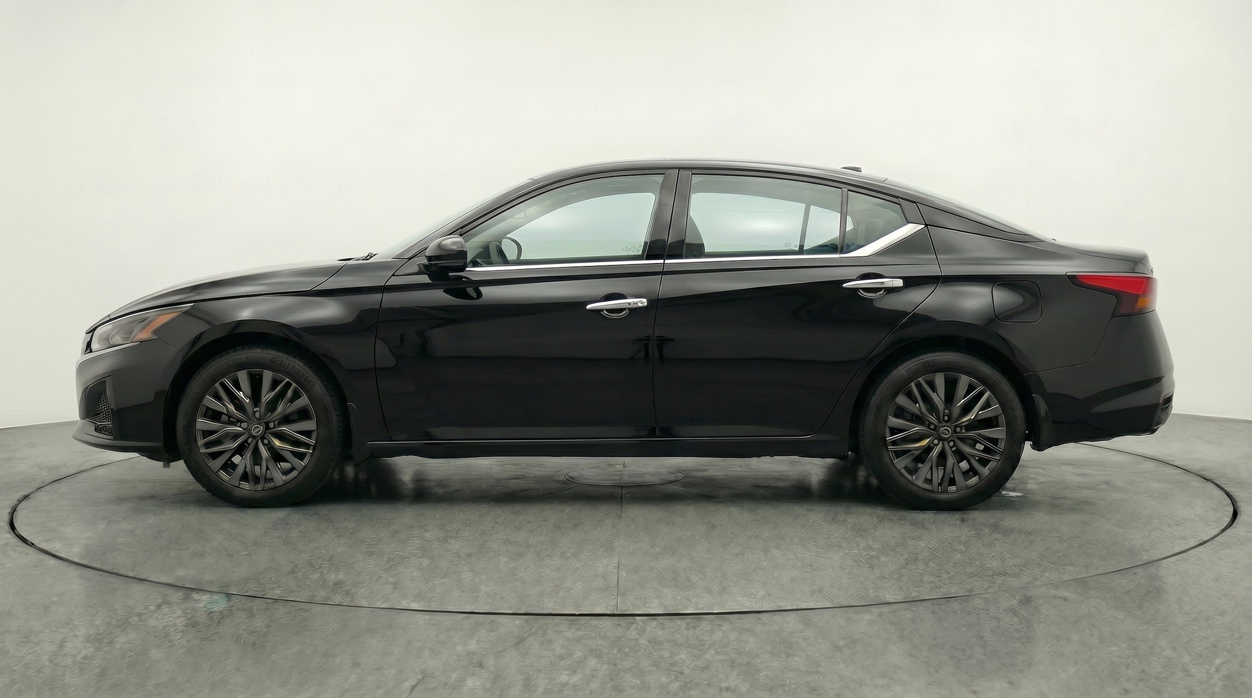 Thumbnail: 2026 Nissan Altima - 5