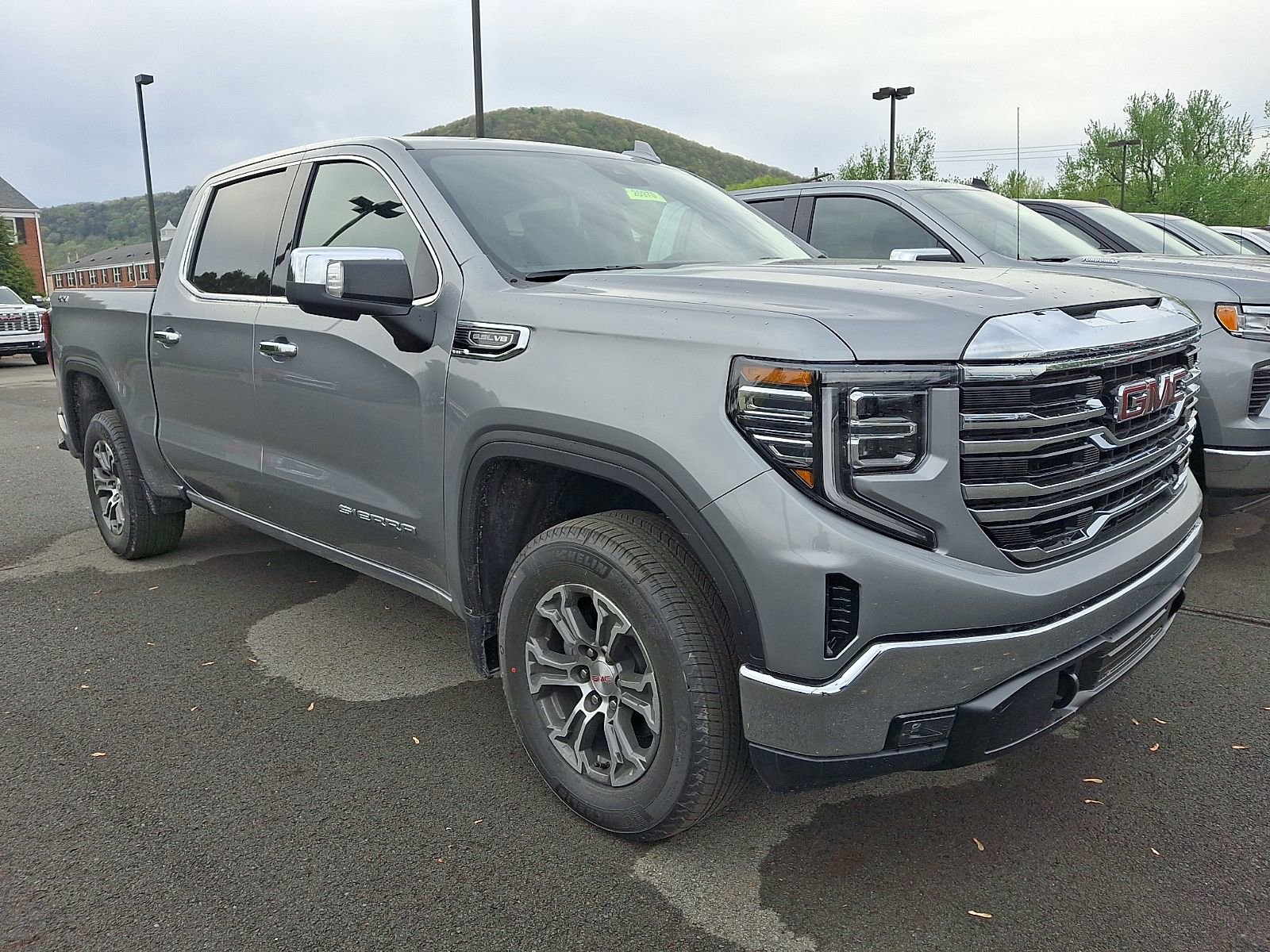 2026 GMC Sierra 4WD Crew Cab Short Box SLT's photo