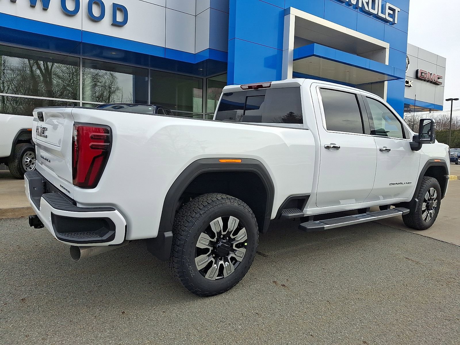 2026 GMC Sierra 2500HD Denali - Photo 6