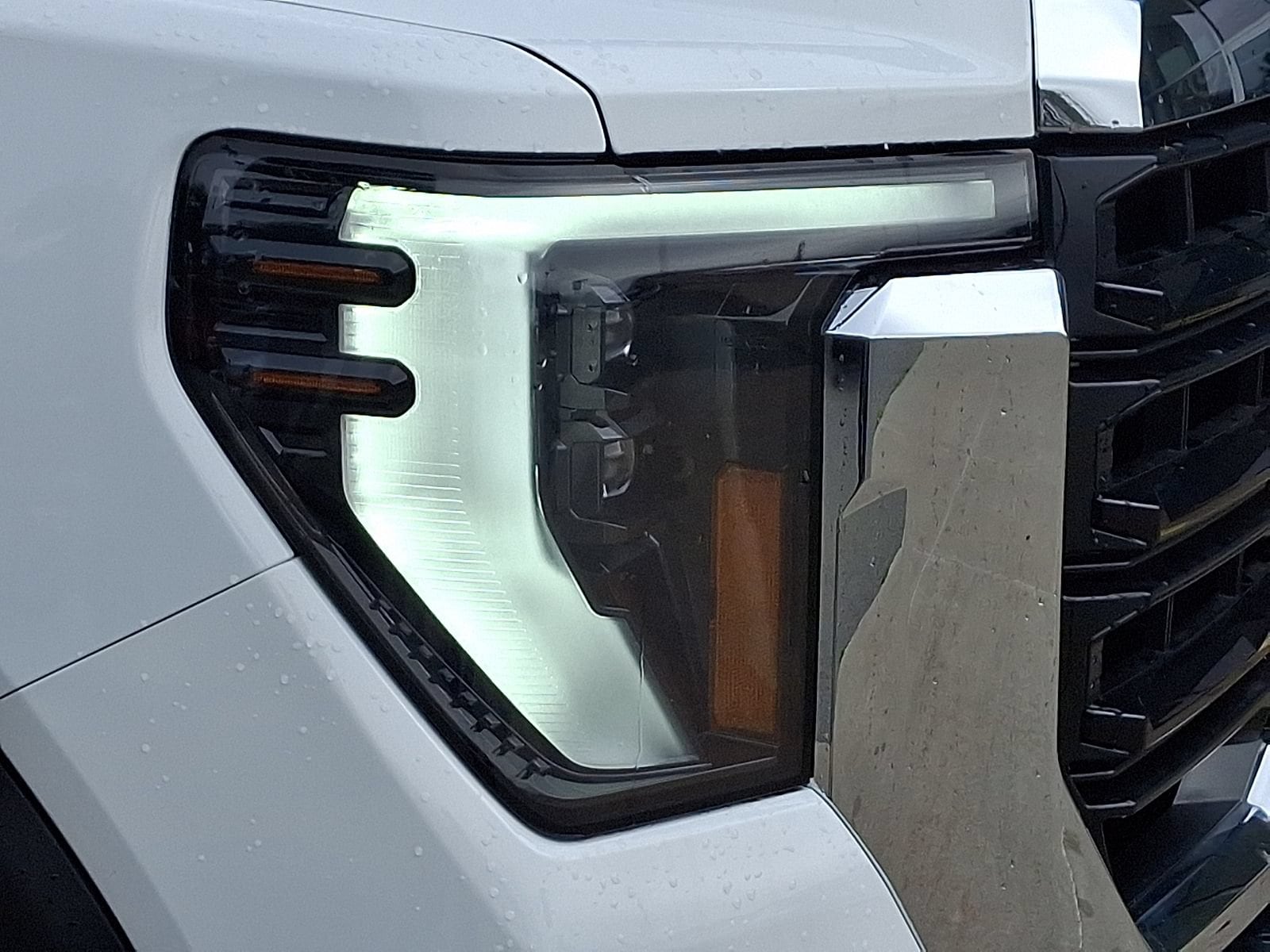 2026 GMC Sierra 3500HD Pro - Photo 9
