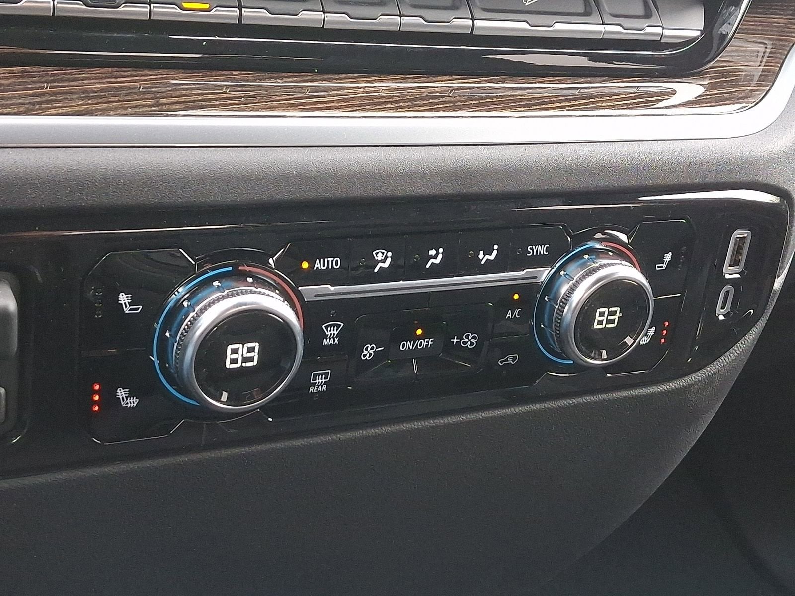 2026 GMC Sierra 1500 SLE - Photo 15