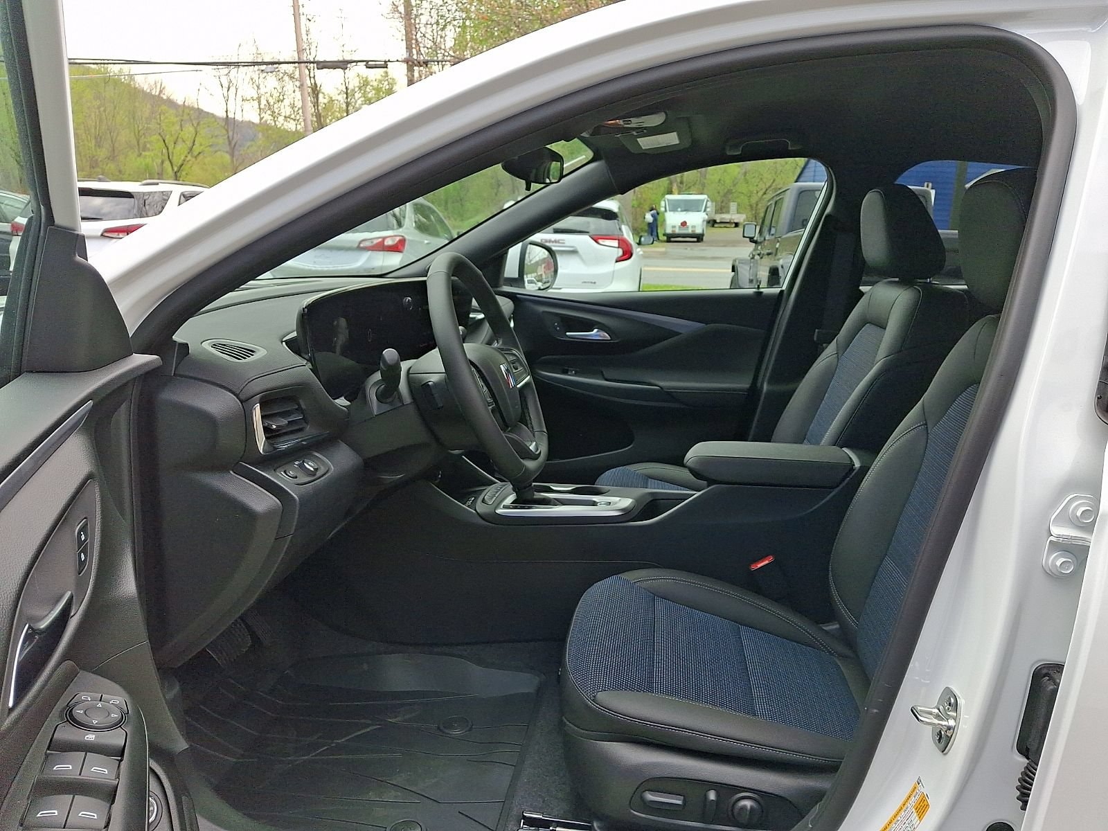2026 Buick Envista Preferred - Photo 13