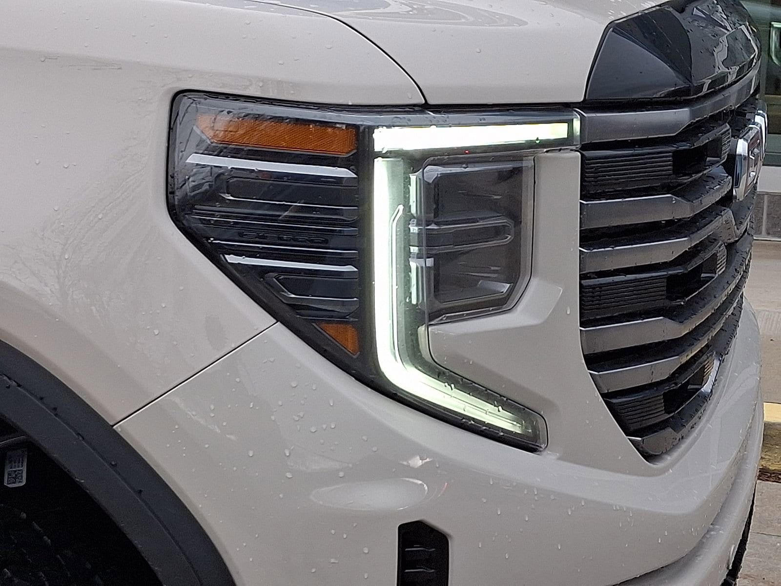 2026 GMC Sierra 1500 AT4 - Photo 9