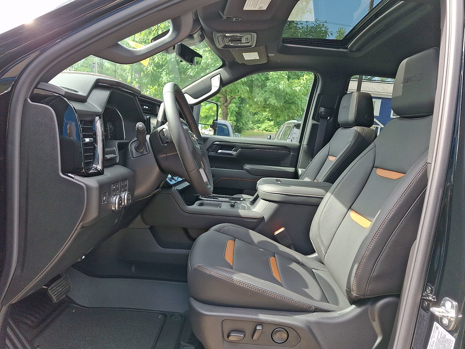 2026 GMC Sierra 2500HD AT4 - Photo 13